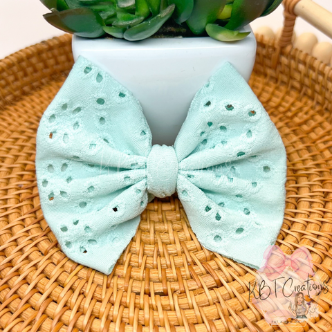 Mint Eyelet Miggie